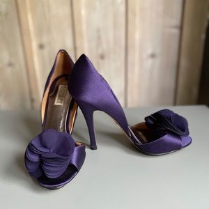 BADGLEY MISCHKA Satin Peep Toe Pumps Heels